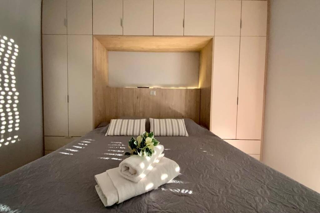 Apartment ι Gold